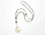 Peace, Statement Kette "Ashley" silbergrau, beige Glas, Perlmutt Halbedelsteinmix