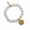 Weißes Perlen Armband  Melody  in Weiß Gold mit wunderschöner Sonnenmünze edel und schlicht
