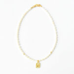 Stylische Kurzkette Zuchtperlenkette mit vergoldetem Herz Anhänger – Bild 3