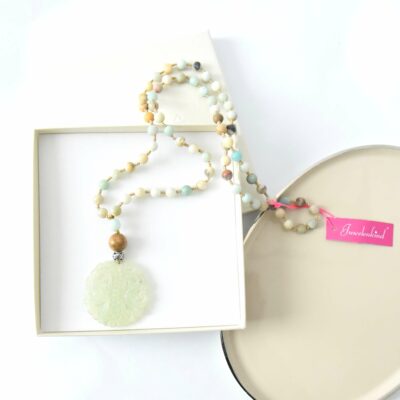 One of a kind * Einzelstück - Kette Jade Ornament mit Amazonit und Sandelholz geknüpft – Bild 4
