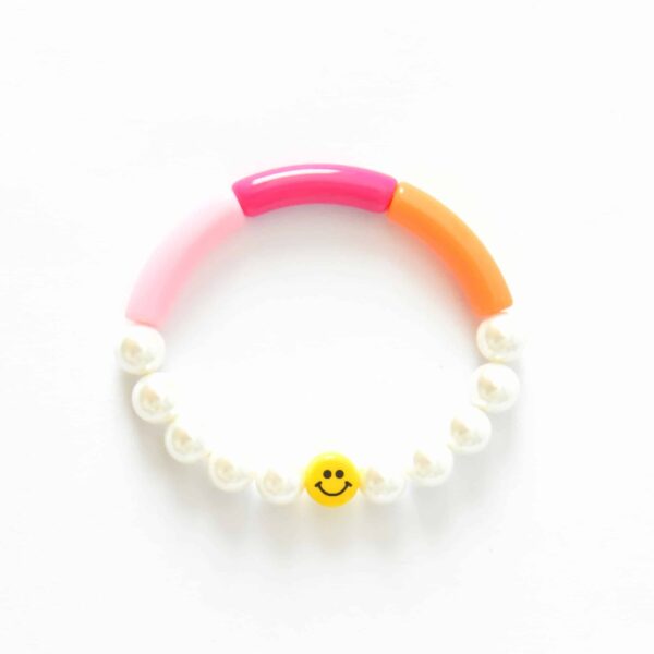 Smiley  Armband aus Muschelkernperlen Keramik Smiley und schmaleren Tubes