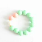 MUSTER Sorbet Colours Stylisches Armband aus Mint Grünen Kugeln mit Muschelkern Tropfen
