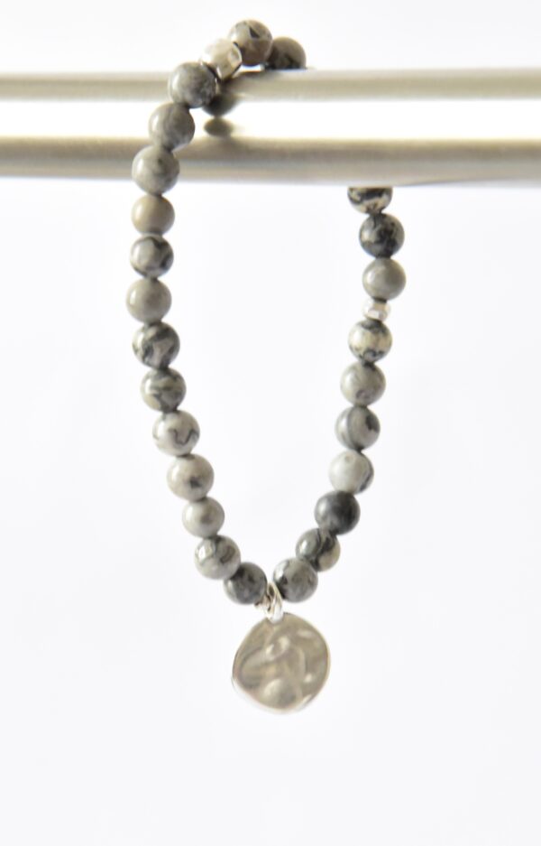 Armband  Sanja aus grauem  Jaspis mit versilberten Metallzierteilen – Bild 3