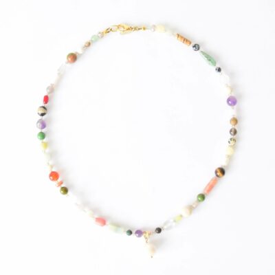 Kurzkette "Filippa" Edelstein Mix und großer Zuchtperlen Anhänger