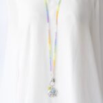 105 cm  Kette "Tulia" Pastell Regenbogen mit Glasschliffperlen, und großem versilberten Elefant Anhänger, lange Variante – Bild 3