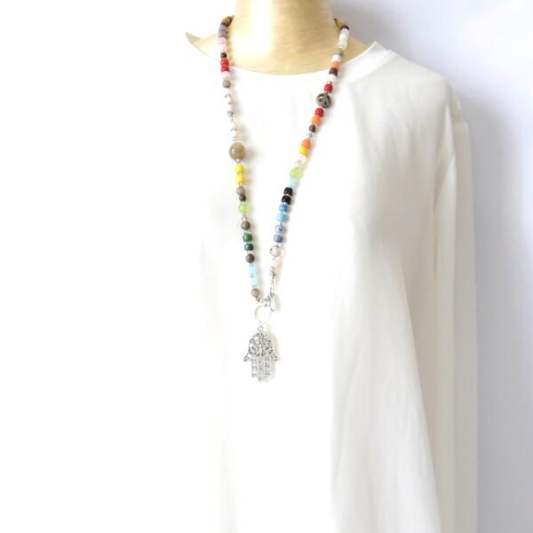 MUSTER Bunte Halskette aus Holz, Horn,  Edelstein- und Glasrondellen  Live Love Colourful – Bild 5