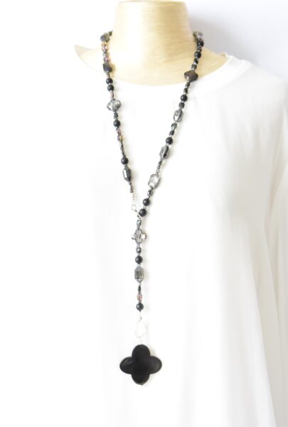 Verstellbare Kristall Halskette Black Diamond in Schwarz mit poliertem Horn Element – Bild 4