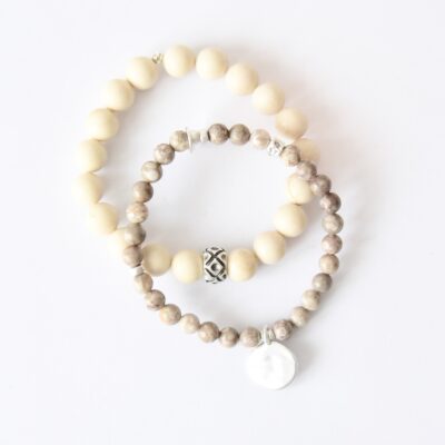 Armband  Sanja in Beige Taupe aus Maifanit und Fossil Jaspis  und versilberten Metallzierteilen