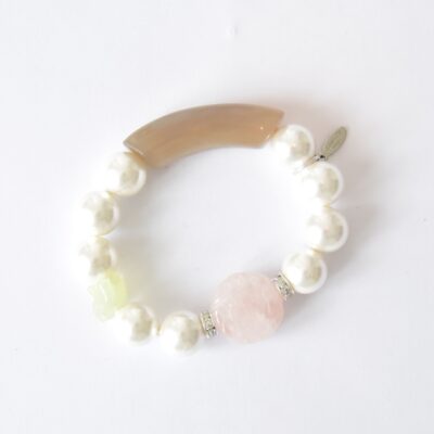 Weißes Armband mit Grünem Jade Elefant, Rosenquarz und Hornröhrchen – Bild 2