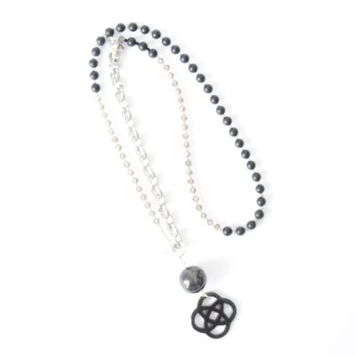 Extravagante Trendkette Gliederkette Edelstein Mix Onyx mit Horn Element und lackierter Lederperle