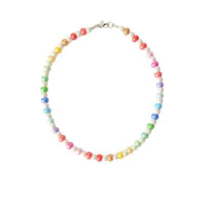 MUSTER Highlight * Regenbogen Pastell glänzende Sommerkette mit weißen Perlen und metallisch glänzenden Pony Glasperlen