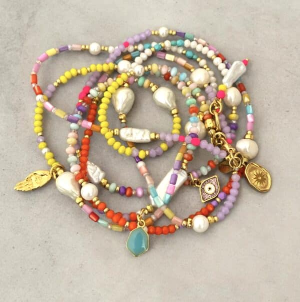 Bunte Longkette SILJA aus buntem Glas, Muschel, Jade und Barockperlen Bunte Layering Kette – Bild 3