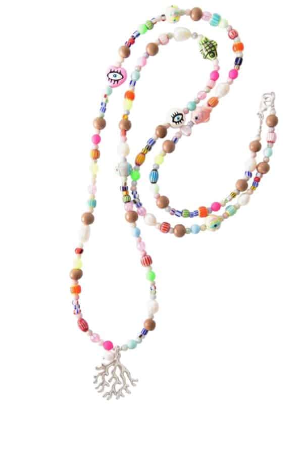 Halskette Mitsuko, Helles Rosenholz mit Zuchtperlen , böhmischem Glas und handbemalten Keramikperlen – Bild 4