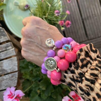 Elastisches Bead Armband  LIGHT VIOLET – Bild 5