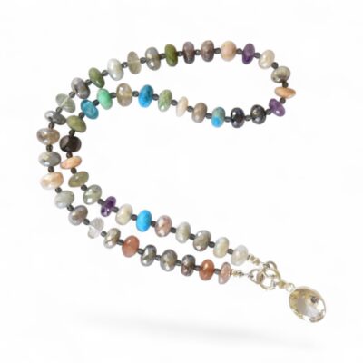 Extravavagante Edelsteinkette mit Bergkristall Medaillon Chrysopras Türkis  Amethyst  Mondstein Bergkristall