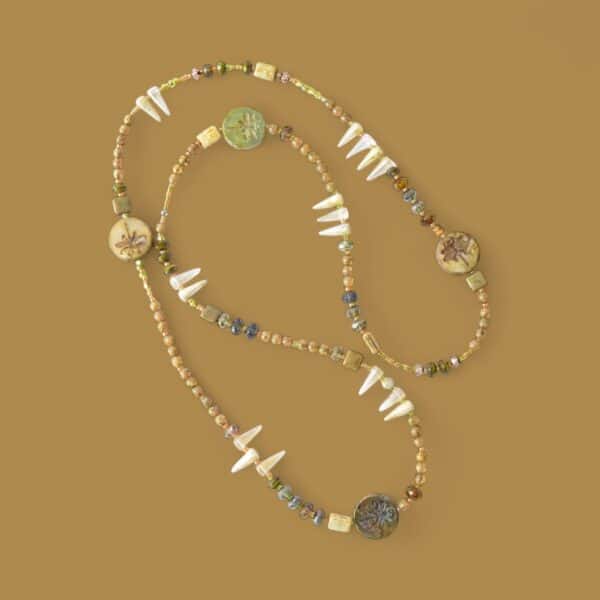 Rundhalskette Dragonfly Glas Spikes böhmisches Glas in Olivgrün Braun Rose – Bild 4