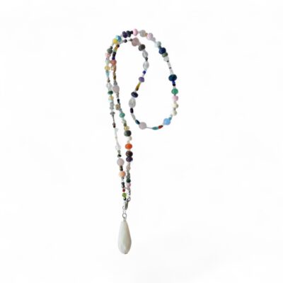 Halskette mit  weißem Achat Tropfen und Opal – Bild 10