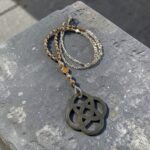 Statement Halskette mit Horn Anhänger - Lange Naturstein Kette Braun Beige – Bild 2