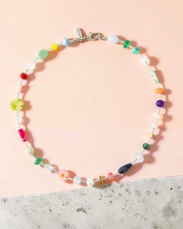Pure Bloom Florence - verspielte Kurzkette feiner Edelsteinmix – Bild 4