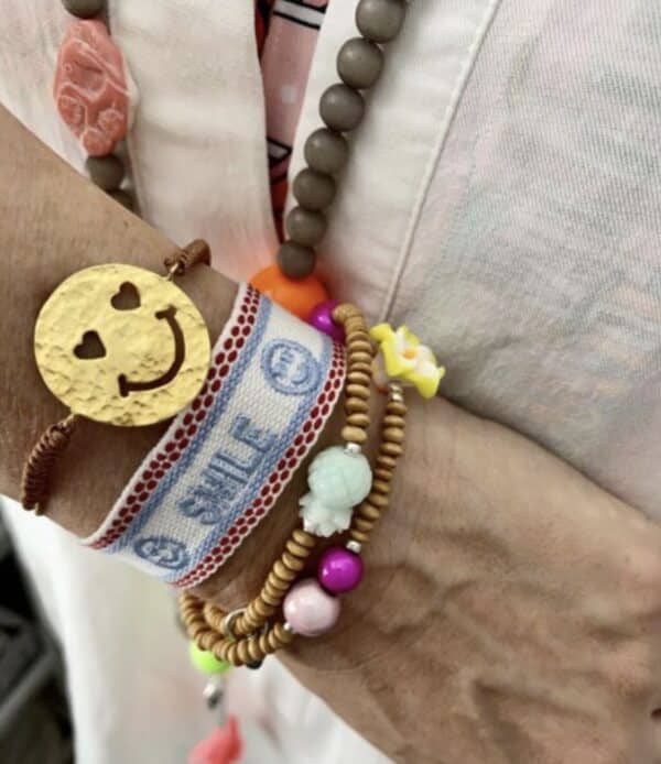 Smiley Armband aus vergoldetem Silber und Stoffkordel – Bild 5